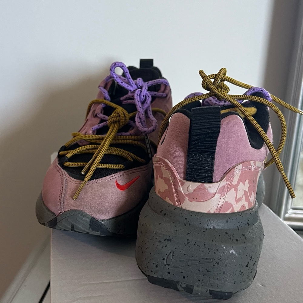 Nike shoes